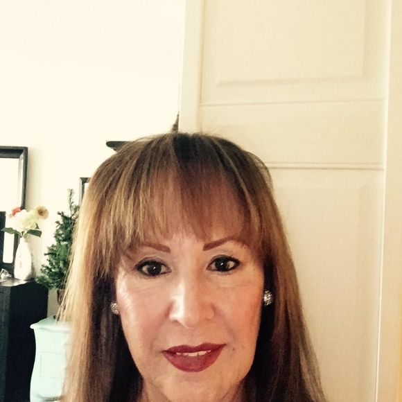 Meet your Posher, Shirley - Picture 1 of 1